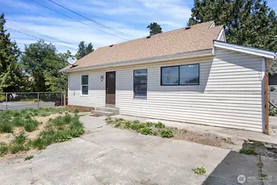 8614 Renton Avenue S, Seattle, WA 98118 - Photo 1