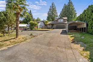 4840 N Island Dr E, Bonney Lake, WA 98391 - Photo 32
