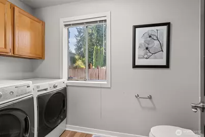 4840 N Island Drive E, Bonney Lake, WA 98391 - Photo 14