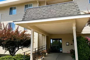 5021 Ripley Ln N, Renton, WA 98056 - Photo 4