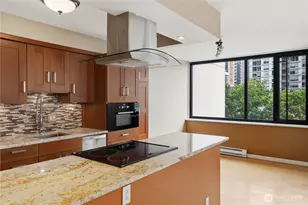 2100 3rd Ave, Seattle, WA 98121 - Photo 14