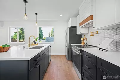 5610 Rockefeller Avenue #2 & 3, Everett, WA 98203 - Photo 6