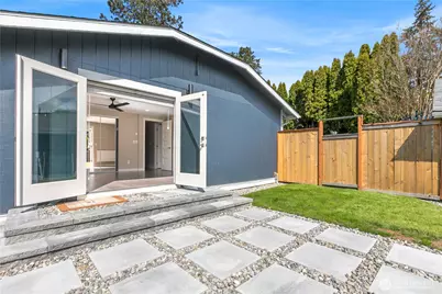 10818 31st Avenue SW, Seattle, WA 98146 - Photo 24