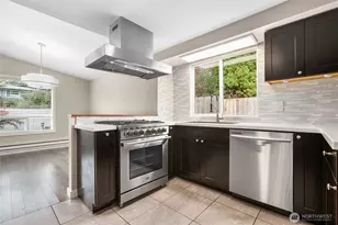 10818 31st Ave SW, Seattle, WA 98146 - Photo 8
