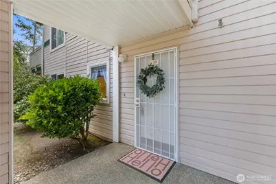 11518 12th Avenue W #D101, Everett, WA 98204 - Photo 2