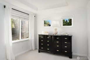 27212 SE 12th Pl, Sammamish, WA 98075 - Photo 24