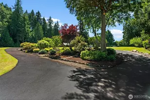 16143 Bay Ridge Dr NW, Poulsbo, WA 98370 - Photo 4