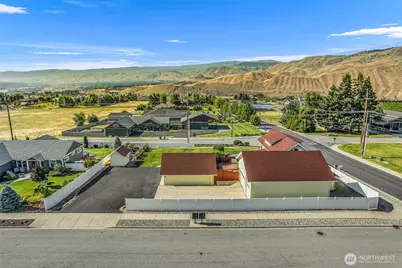 800 Autumn Crest Drive, Wenatchee, WA 98801 - Photo 38