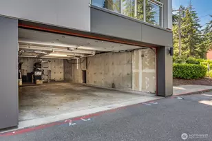 130 105th Ave SE, Bellevue, WA 98004 - Photo 24