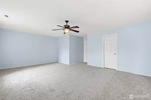 908 Daffodil Ave NE, Orting, WA 98360 - Photo 28
