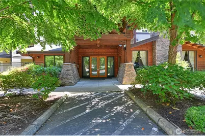 18707 SE Newport Way #303, Issaquah, WA 98027 - Photo 1