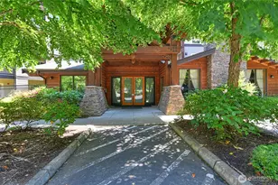 18707 SE Newport Way, Issaquah, WA 98027 - Photo 1