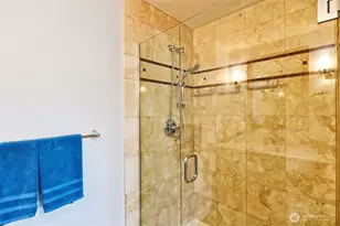 18707 SE Newport Way, Issaquah, WA 98027 - Photo 20