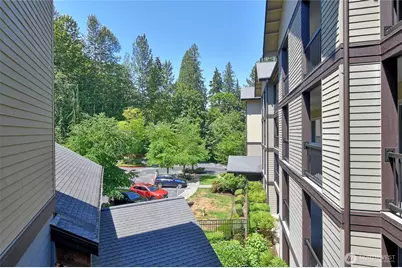 18707 SE Newport Way #303, Issaquah, WA 98027 - Photo 26