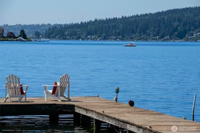11055 SE Lake Road, Bellevue, WA 98004 - Photo 1