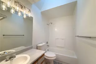 124 SW 154th St, Burien, WA 98166 - Photo 8