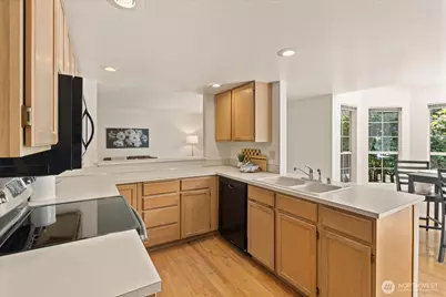 6631 114th Avenue SE, Bellevue, WA 98006 - Photo 8