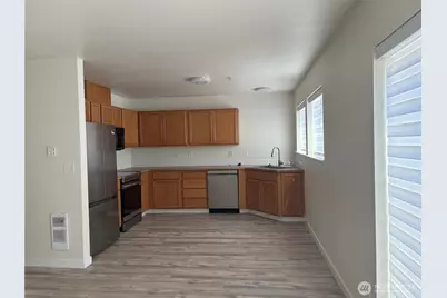 10312 140th  Street Court E #45, Puyallup, WA 98374 - Photo 2