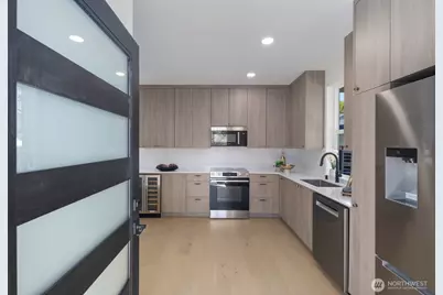 311 NW 92nd Street, Seattle, WA 98117 - Photo 12