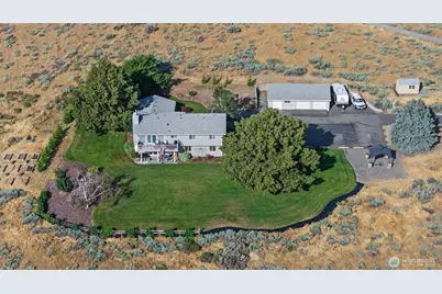 703 S 48th Avenue, West Richland, WA 99353 - Photo 4