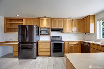 846 Livingston Bay Shore Drive, Camano Island, WA 98282 - Photo 20