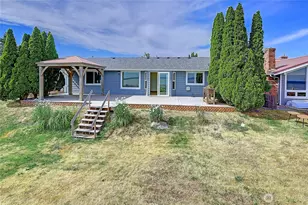 846 Livingston Bay Shore Dr, Camano Island, WA 98282 - Photo 16