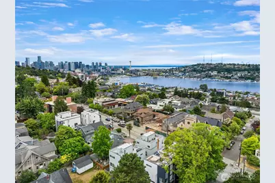 2228 10th Ave E #A, Seattle, WA 98102 - Photo 2