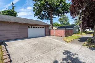 1447 9th Ave, Longview, WA 98632 - Photo 32