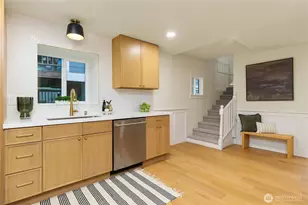 715 27th Ave, Seattle, WA 98122 - Photo 8