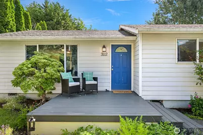 3112 Greenwood Avenue, Bellingham, WA 98225 - Photo 2