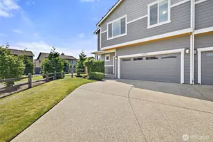 1208 170th St SW, Lynnwood, WA 98037 - Photo 2