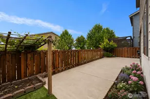 28226 226th Pl SE, Maple Valley, WA 98038 - Photo 32