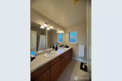 510 3rd Avenue N, Edmonds, WA 98020 - Photo 32