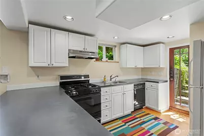 351 NW 84th Street, Seattle, WA 98117 - Photo 18