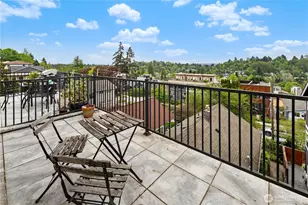 129 A 26th Ave E, Seattle, WA 98112 - Photo 10