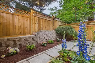 741 N 94th St, Seattle, WA 98103 - Photo 2