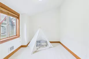 741 N 94th St, Seattle, WA 98103 - Photo 28