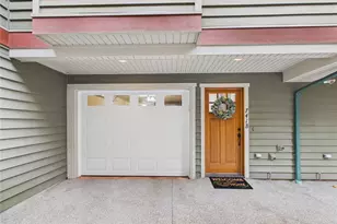 741 N 94th St, Seattle, WA 98103 - Photo 8