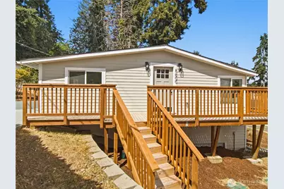 5600 Ocean View Boulevard NE, Bremerton, WA 98311 - Photo 1