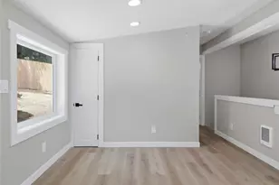5600 Oceanview Blvd NE, Bremerton, WA 98311 - Photo 12