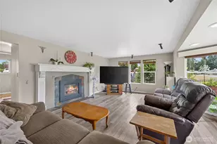 12820 SE 172nd St, Renton, WA 98058 - Photo 4