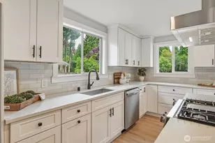 4720 224th St SE, Bothell, WA 98021 - Photo 8