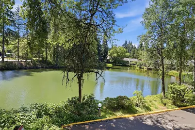 6858 139th Avenue NE #705, Redmond, WA 98052 - Photo 2