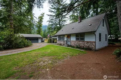 3026 Oak Place, Sedro Woolley, WA 98284 - Photo 1