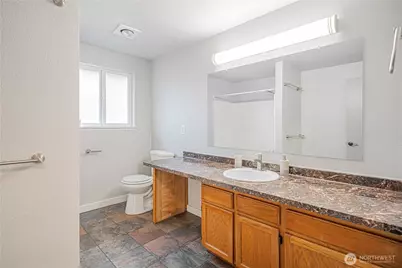 10010 15th Avenue Ct E, Tacoma, WA 98445 - Photo 10