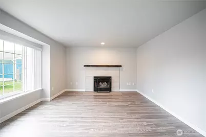 10010 15th Avenue Ct E, Tacoma, WA 98445 - Photo 4