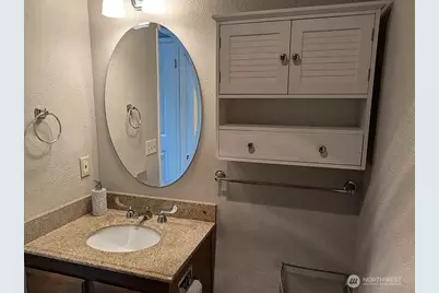 19115 Ballinger Way NE #203, Lake Forest Park, WA 98155 - Photo 22