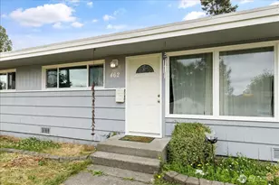 462 SE Quaker St, Oak Harbor, WA 98277 - Photo 2