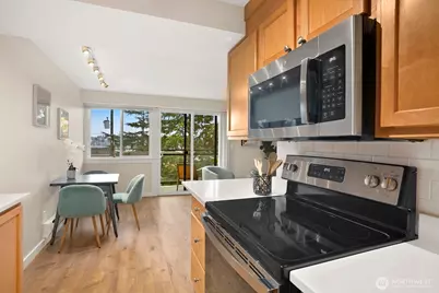 1601 Taylor Avenue N #405, Seattle, WA 98109 - Photo 12