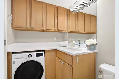 1601 Taylor Avenue N #405, Seattle, WA 98109 - Photo 18